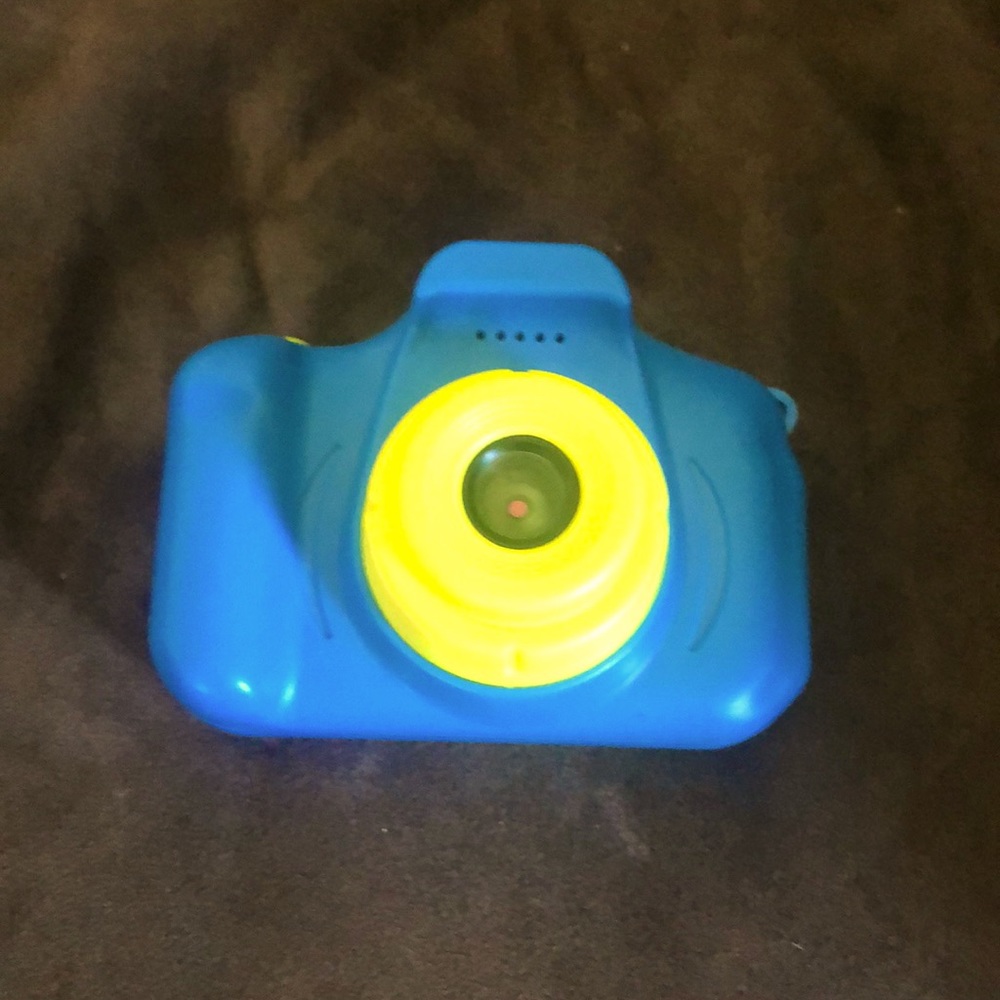 Camera with photos,videos,6 games,and more